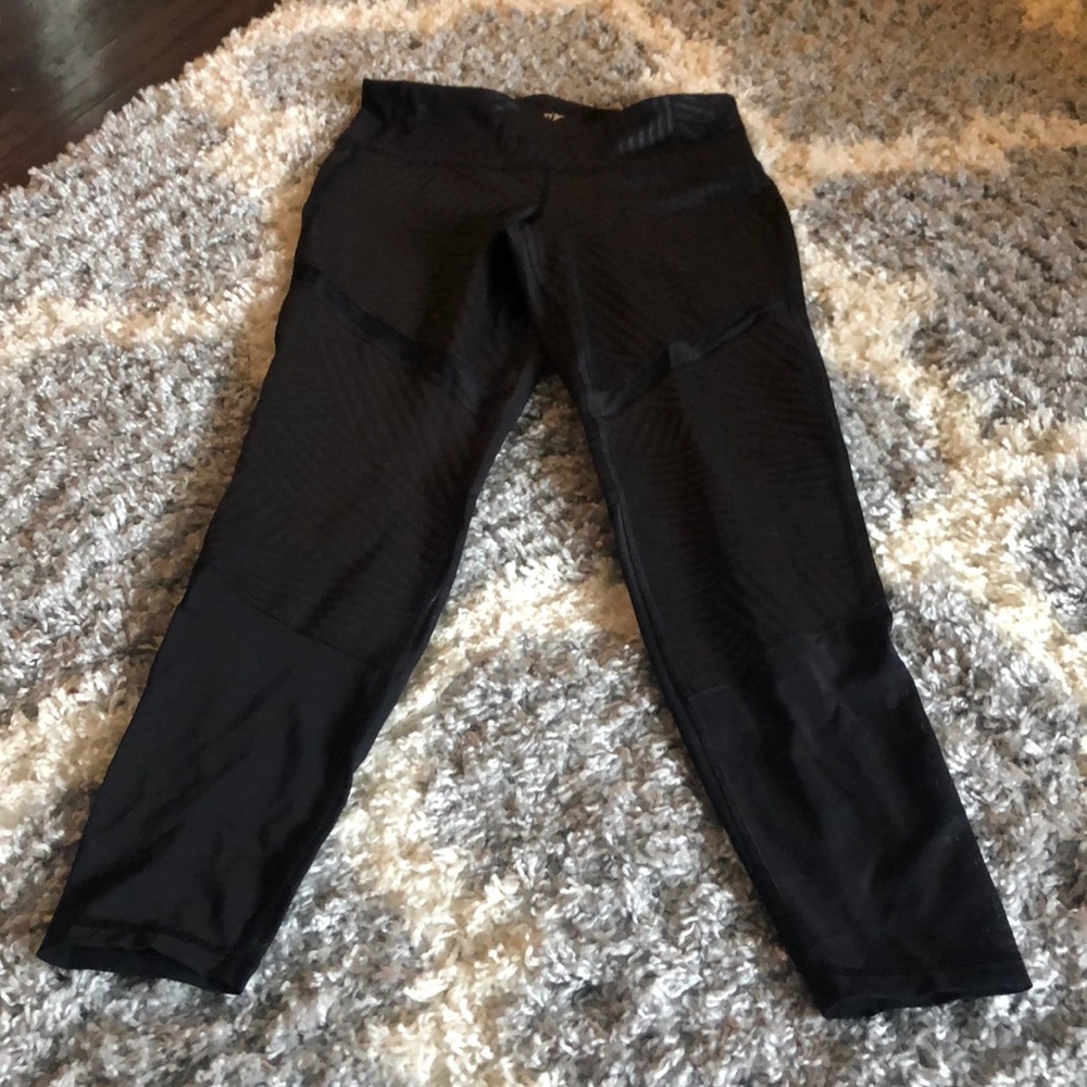 Old Navy black yoga pants